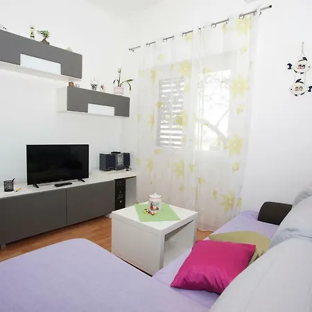 Ruza Makarska