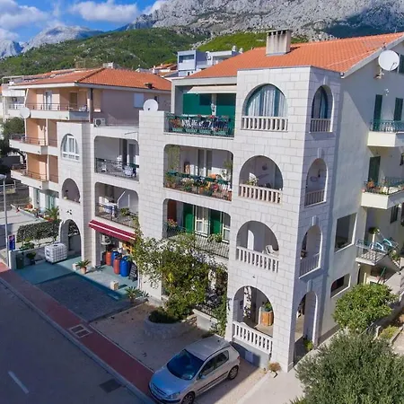 Ruza Apartment Makarska
